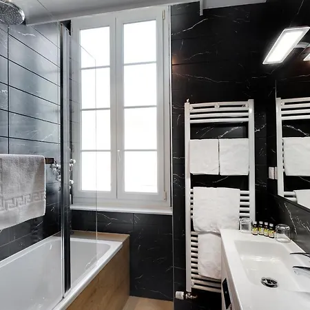 فندق De France مونتمارت
