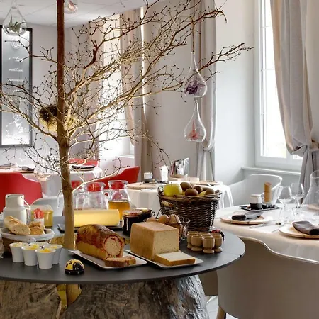 فندق De France مونتمارت
